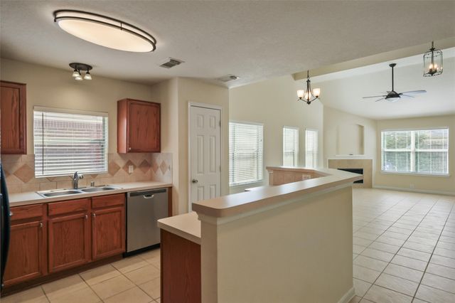 4710 Woodsend Lane, Kingwood, TX 77345