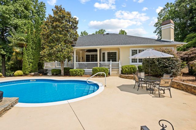 752 Three Wood Lane, Woodruff, SC 29388
