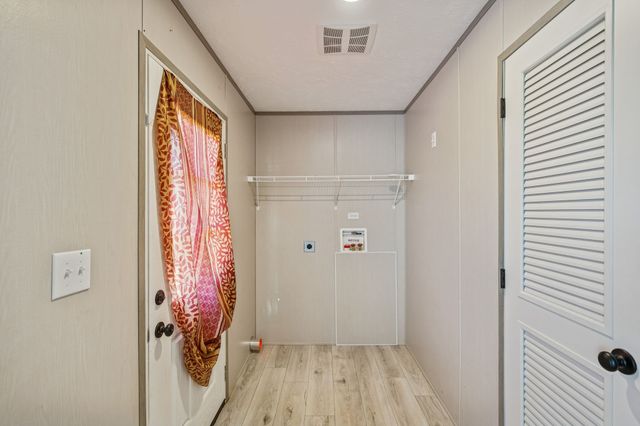 1053 Buncombe Rd, Belvidere, TN 37306