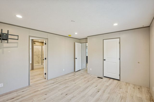 1053 Buncombe Rd, Belvidere, TN 37306