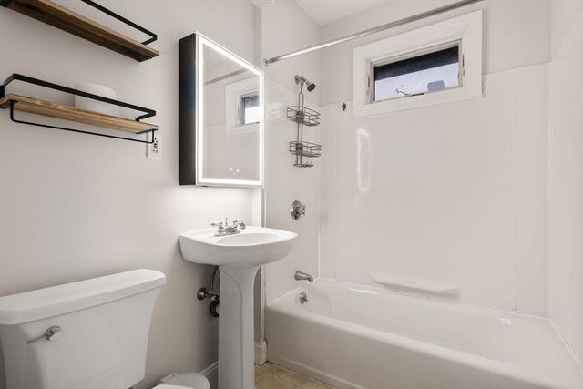 99 Verchild St, Quincy, MA 02169