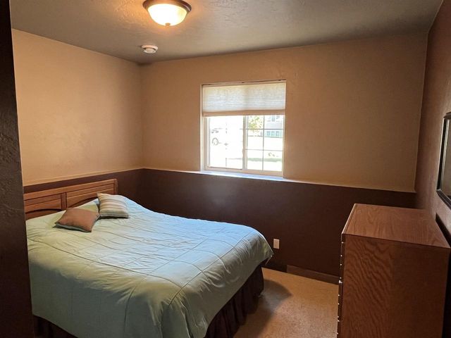 2340 LADYBIRD DRIVE, Neenah, WI 54956