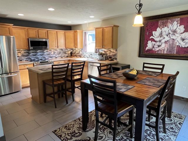 2340 LADYBIRD DRIVE, Neenah, WI 54956