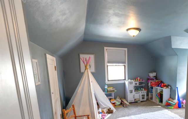 605 CHESTNUT STREET, Neenah, WI 54956