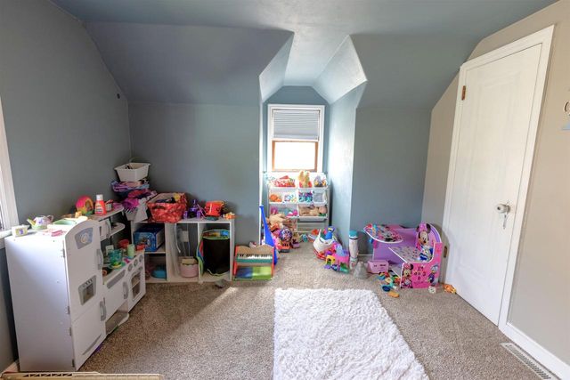 605 CHESTNUT STREET, Neenah, WI 54956
