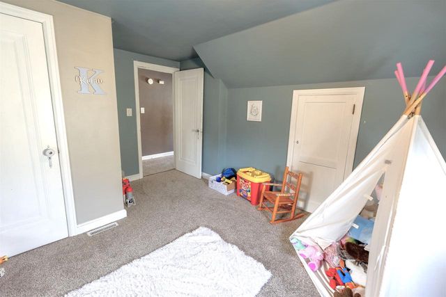 605 CHESTNUT STREET, Neenah, WI 54956