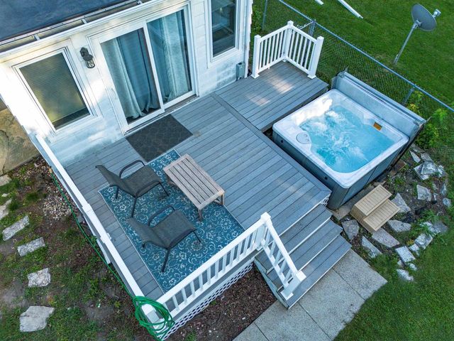 605 CHESTNUT STREET, Neenah, WI 54956