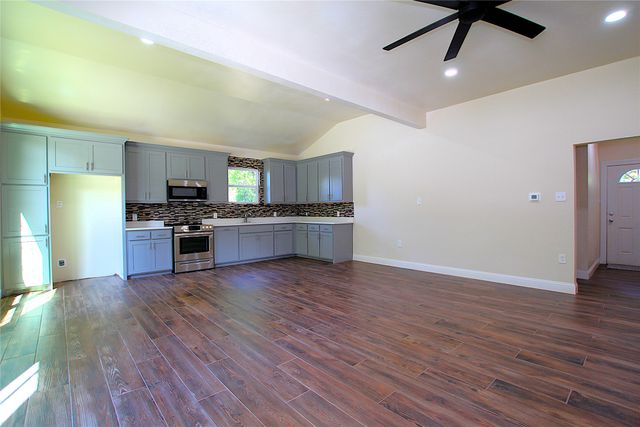 1905 S Walnut Street, Sherman, TX 75090