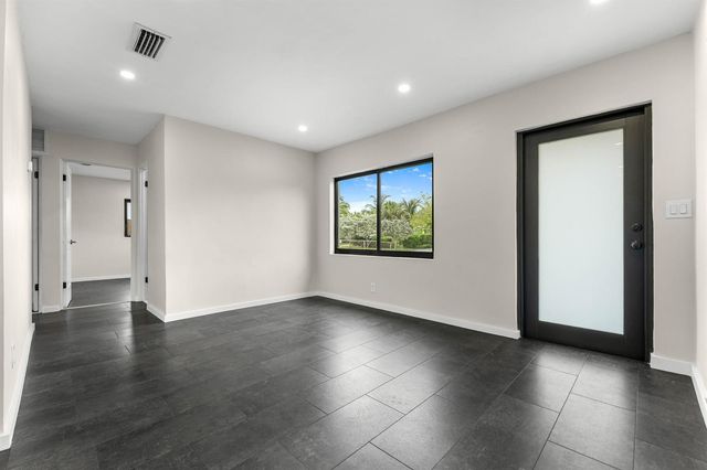 321 NE 59th Street, Oakland Park, FL 33334