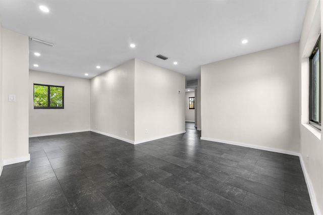 321 NE 59th Street, Oakland Park, FL 33334