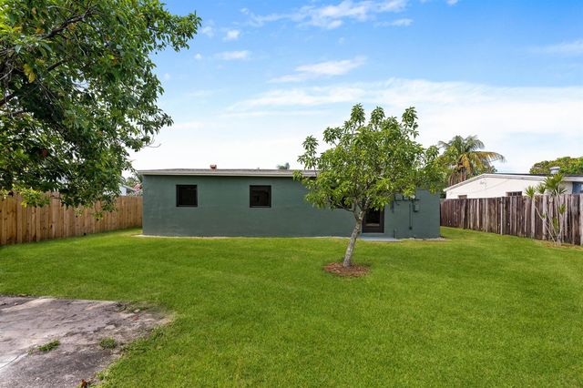 321 NE 59th Street, Oakland Park, FL 33334