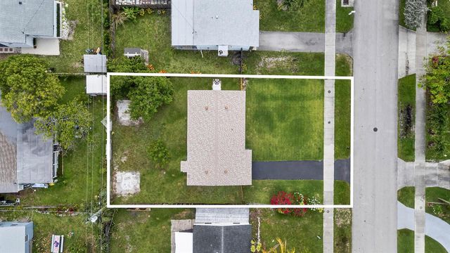 321 NE 59th Street, Oakland Park, FL 33334