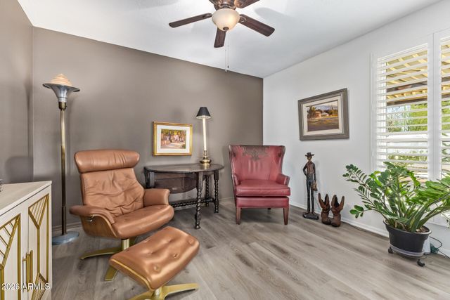 516 E PIPING ROCK Road, Phoenix, AZ 85022