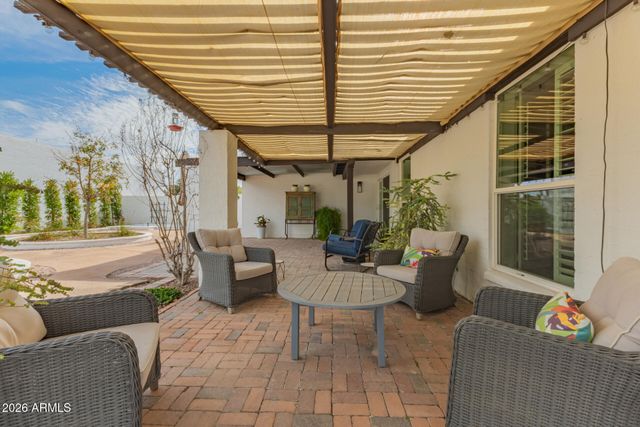 516 E PIPING ROCK Road, Phoenix, AZ 85022