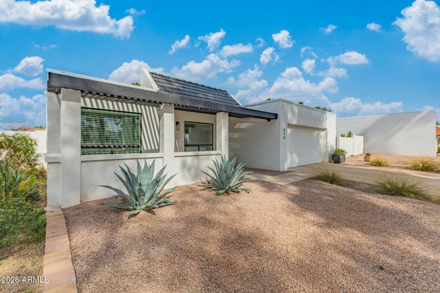 516 E PIPING ROCK Road, Phoenix, AZ 85022