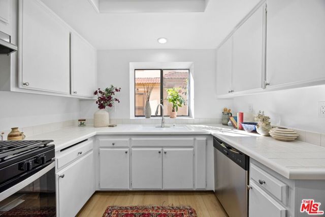 4365 Mclaughlin Avenue 4, Los Angeles, CA 90066