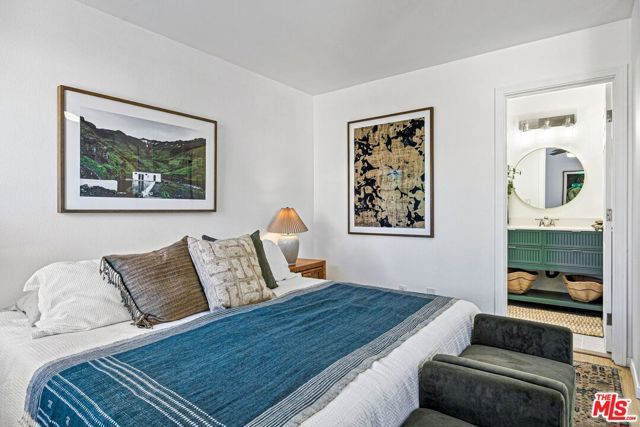 4365 Mclaughlin Avenue 4, Los Angeles, CA 90066