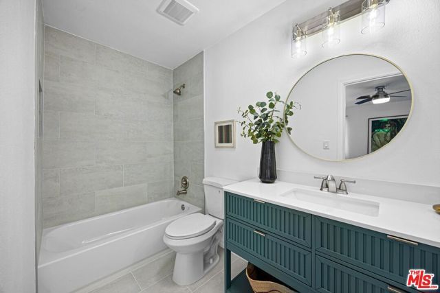 4365 Mclaughlin Avenue 4, Los Angeles, CA 90066