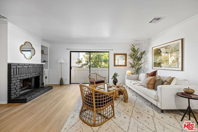 4365 Mclaughlin Avenue 4, Los Angeles, CA 90066