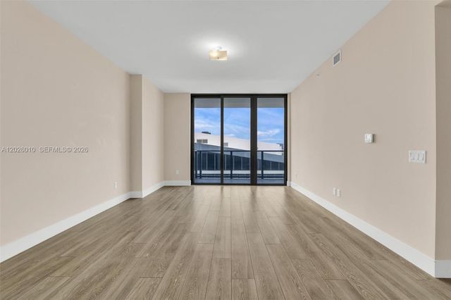 2960 NE 207th St 1108, Aventura, FL 33180