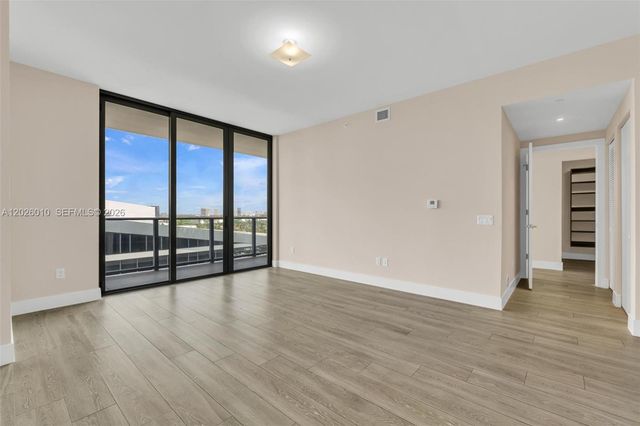2960 NE 207th St 1108, Aventura, FL 33180