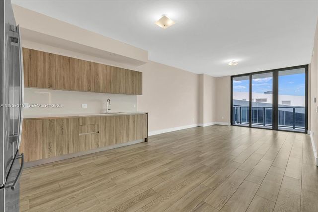 2960 NE 207th St 1108, Aventura, FL 33180