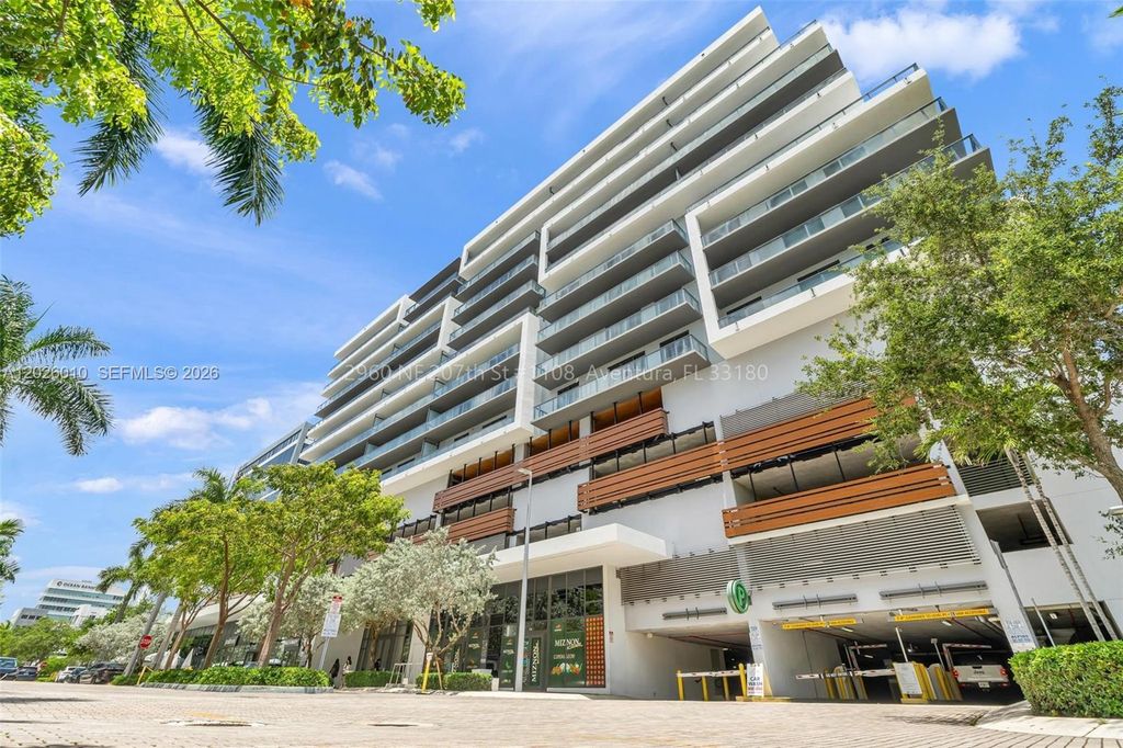2960 NE 207th St 1108, Aventura, FL 33180