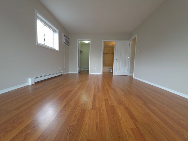 412 E Bailey Road 101, Naperville, IL 60565