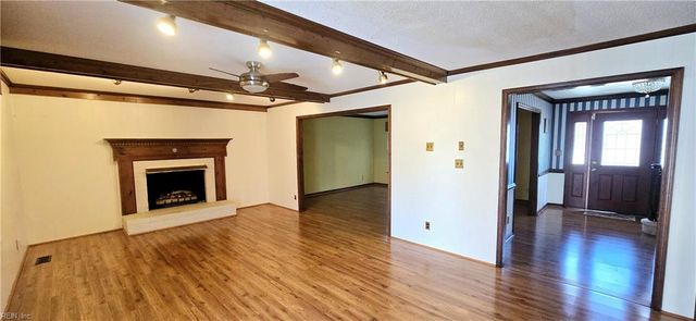 1425 Ashburnham ARCH, Virginia Beach, VA 23456