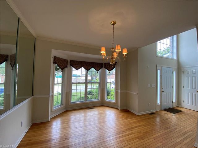 5101 Ivystone Lane, Winston-salem, NC 27104