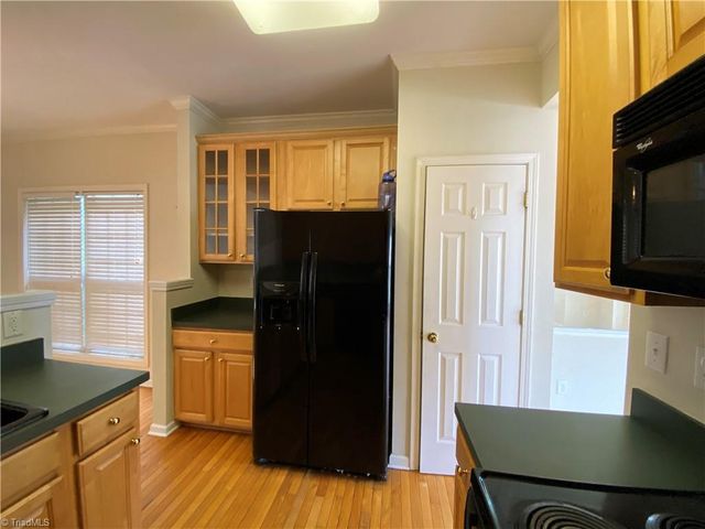 5101 Ivystone Lane, Winston-salem, NC 27104