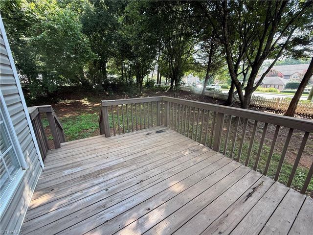5101 Ivystone Lane, Winston-salem, NC 27104