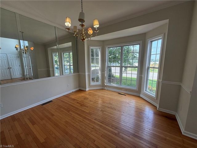 5101 Ivystone Lane, Winston-salem, NC 27104