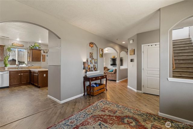 800 S Hamilton Road, Moses Lake, WA 98837