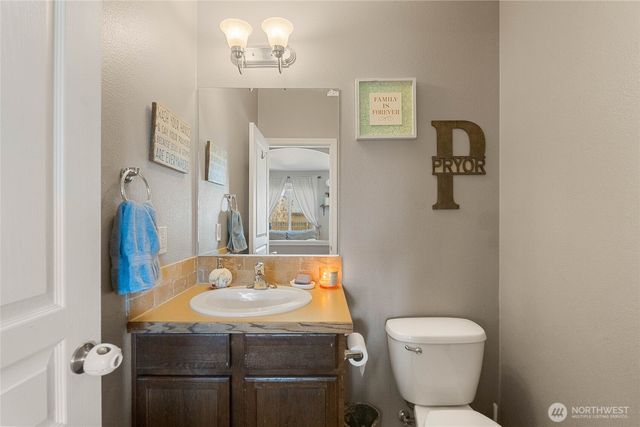 800 S Hamilton Road, Moses Lake, WA 98837