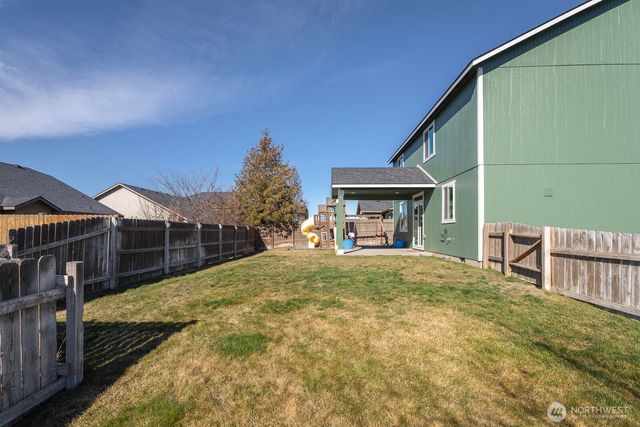800 S Hamilton Road, Moses Lake, WA 98837