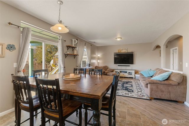 800 S Hamilton Road, Moses Lake, WA 98837