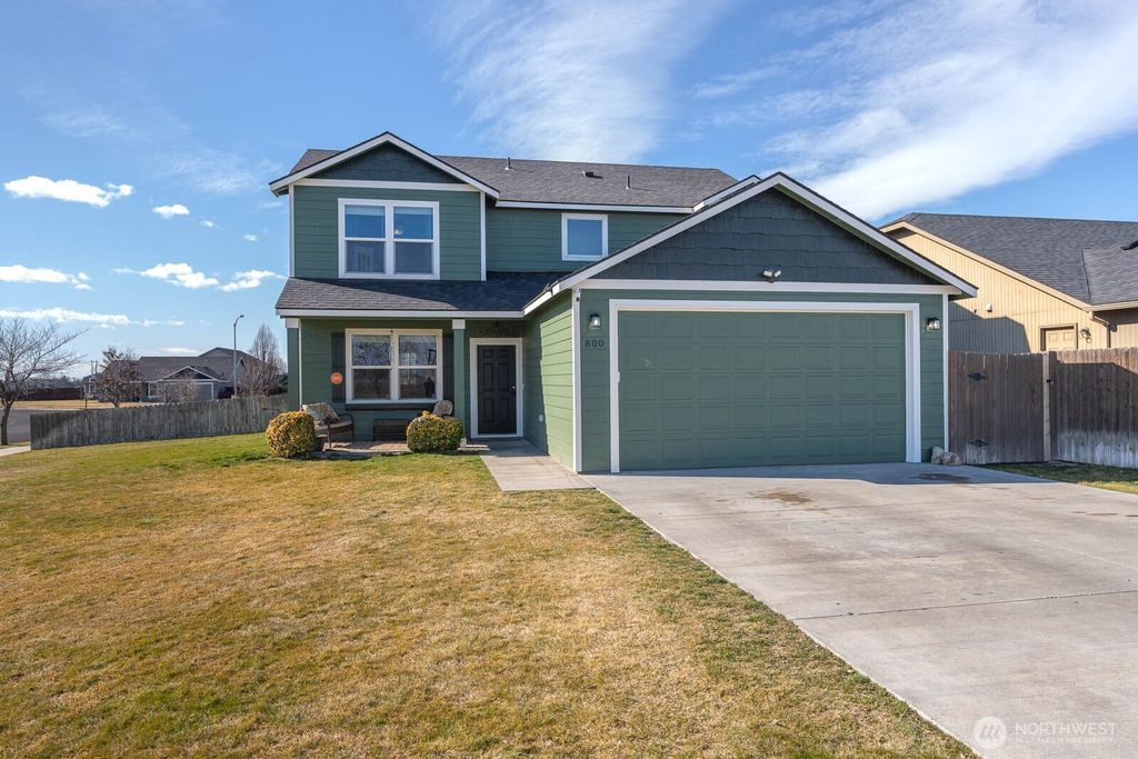 800 S Hamilton Road, Moses Lake, WA 98837