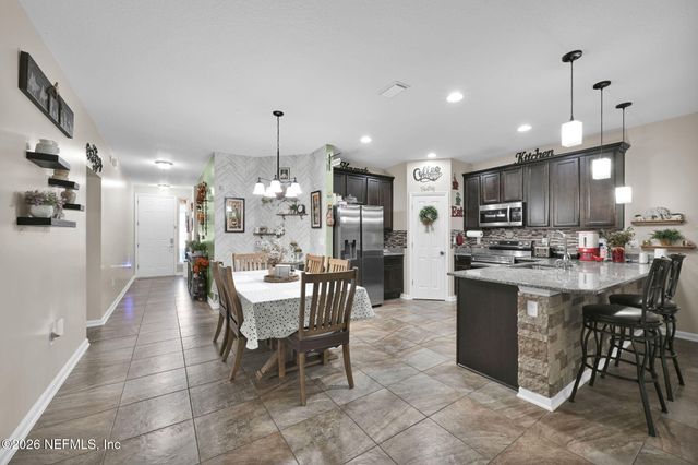 11614 CARSON LAKE Drive W, Jacksonville, FL 32221