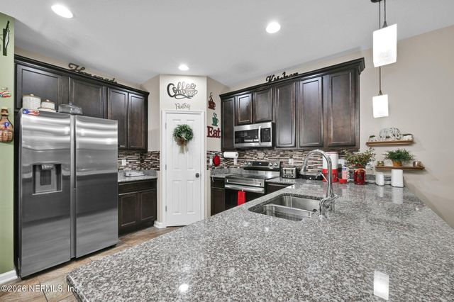 11614 CARSON LAKE Drive W, Jacksonville, FL 32221