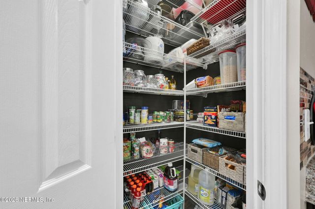 11614 CARSON LAKE Drive W, Jacksonville, FL 32221