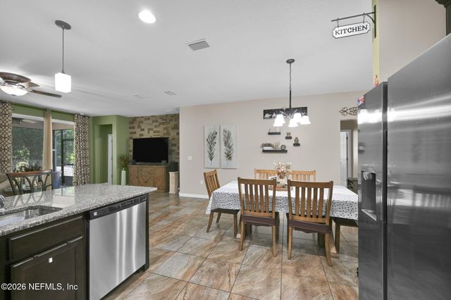 11614 CARSON LAKE Drive W, Jacksonville, FL 32221