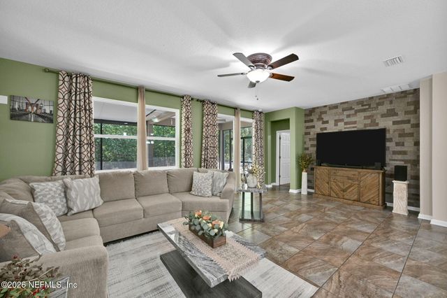 11614 CARSON LAKE Drive W, Jacksonville, FL 32221