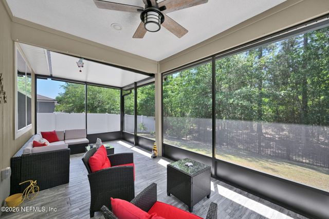 11614 CARSON LAKE Drive W, Jacksonville, FL 32221