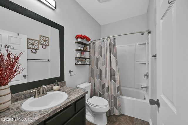 11614 CARSON LAKE Drive W, Jacksonville, FL 32221