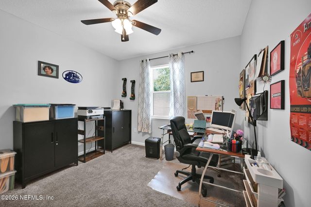 11614 CARSON LAKE Drive W, Jacksonville, FL 32221