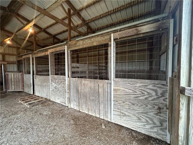 1379 NW M Highway, Clinton, MO 64735
