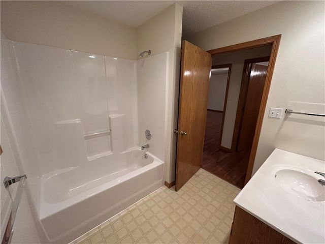 1379 NW M Highway, Clinton, MO 64735