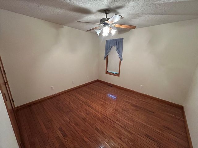 1379 NW M Highway, Clinton, MO 64735