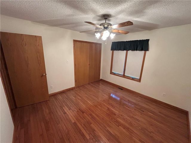 1379 NW M Highway, Clinton, MO 64735